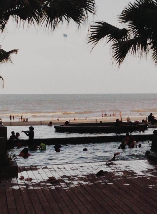 Timurbay By Seascape Kuantan Exterior photo
